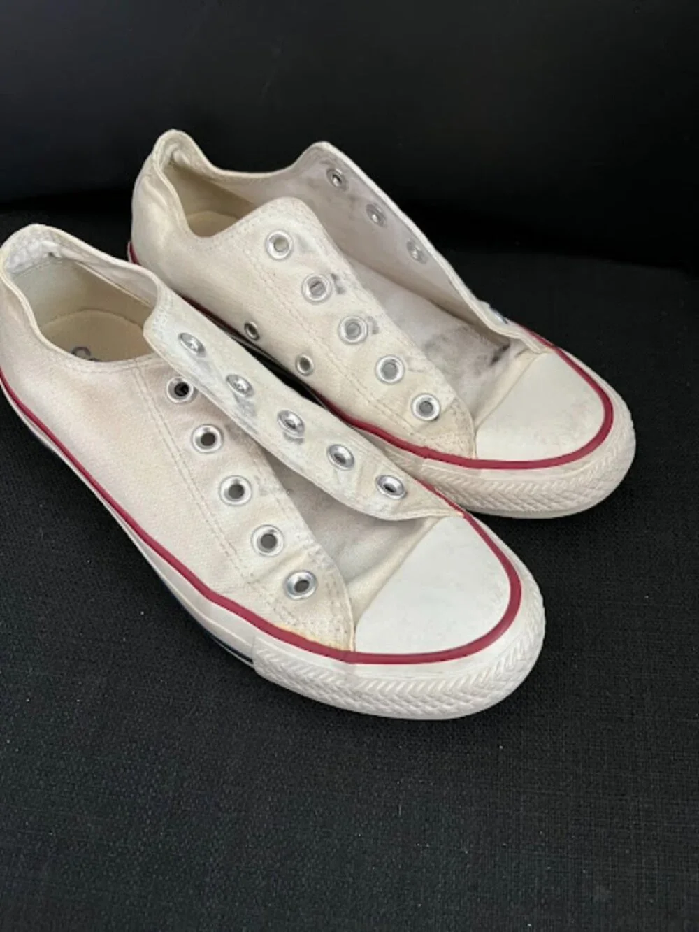 Converse Chuck Taylor All Star Low Top Athletic Shoes Size Men 4 Women 6